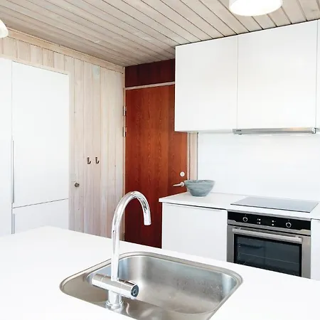 Two-bedroom Holiday In * Pandrup