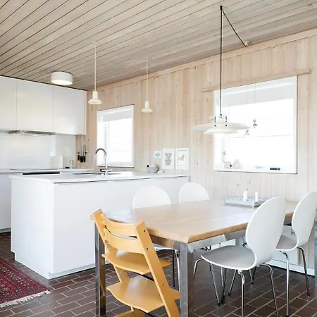 Vakantiehuis Two-bedroom Holiday In